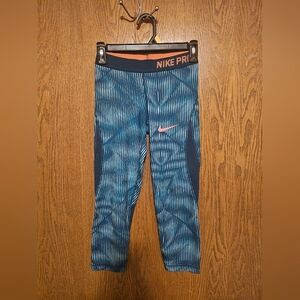 Nike Pro Kids Green And Pink 3/4 Length Leggings